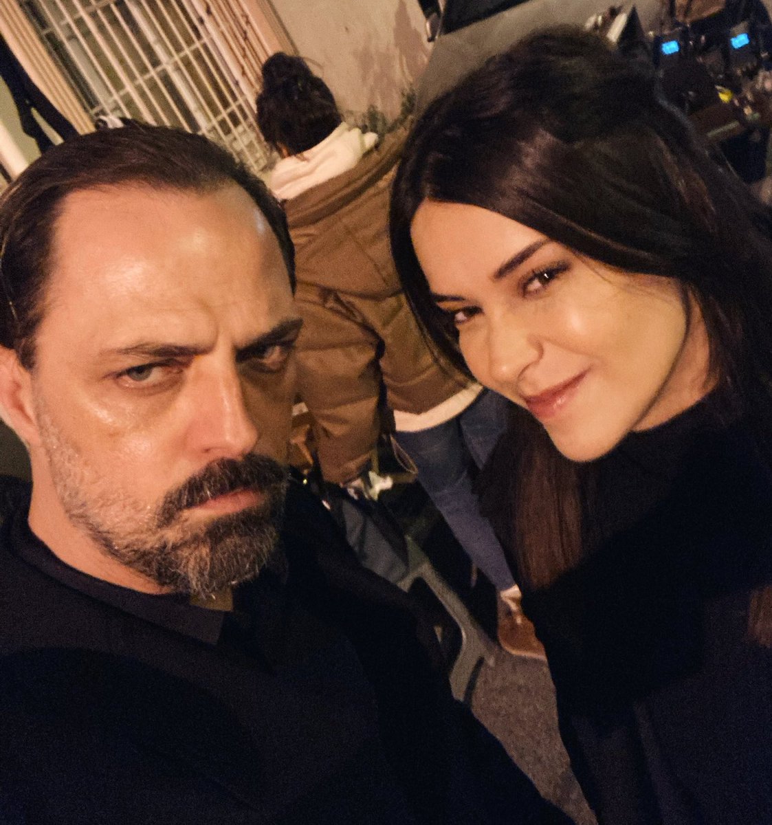 dizilancer's tweet photo. 📸 Ertan Saban ve Devrim Özkan 🔥

#SadGül #GelsinHayatBildiğiGibi https://t.co/xC6JsyVX7M