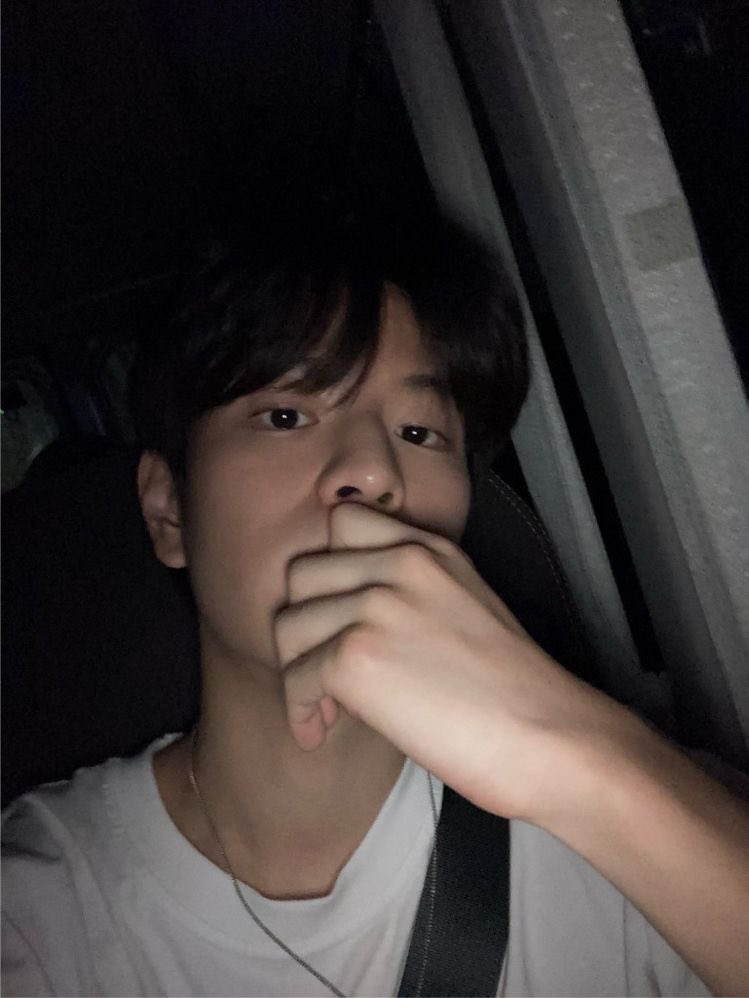 closed (@qnulounq) on Twitter photo 