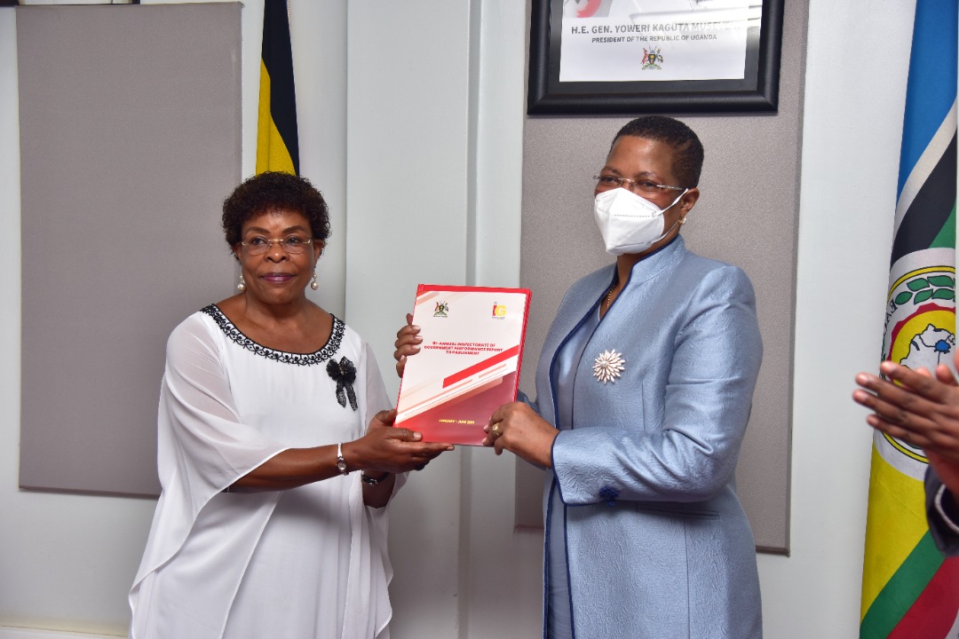 The Speaker of Parliament @AnitahAmong has proposed the amendment of the constitution to ensure that the @IGGUganda can hold people in the private sector accountable for money sent to the private sector by Gov't, but also money that is siphoned to the private sector.