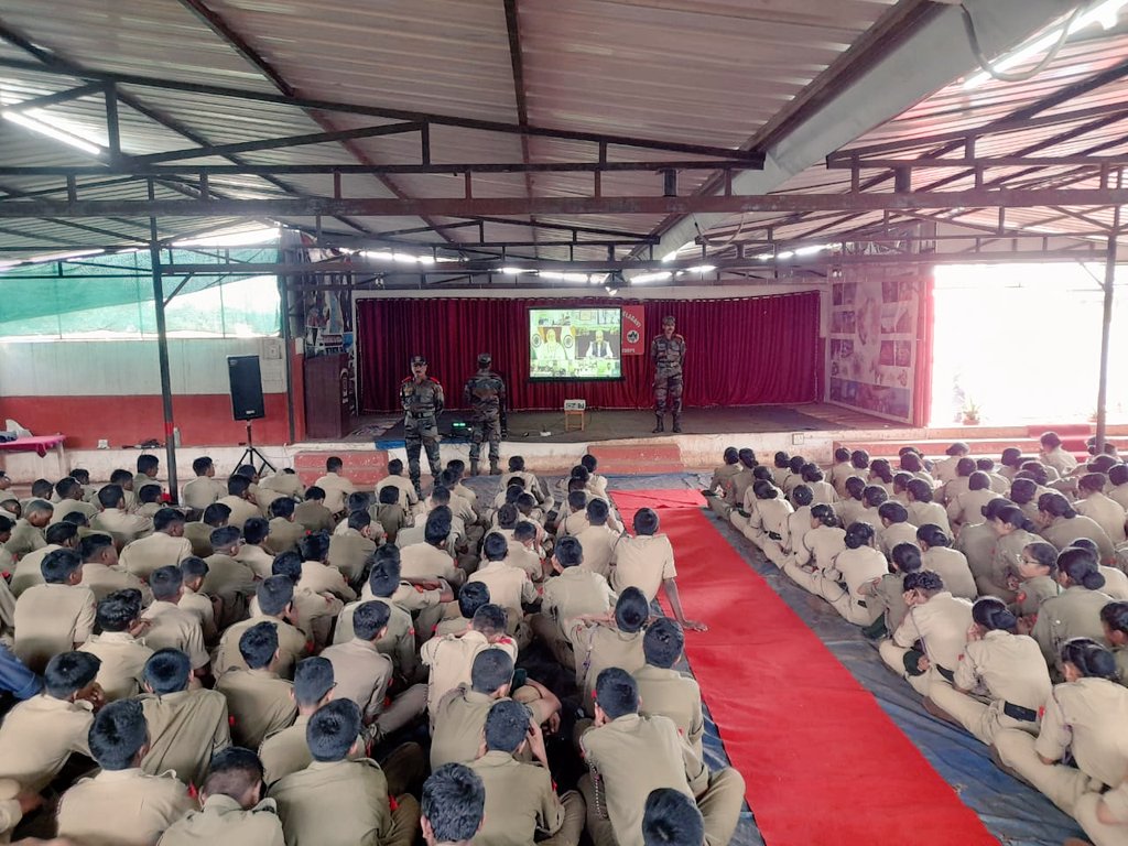 Dte_kargo's tweet photo. Cdts of various units of @Dte_kargo watch the inauguration of Mission Life by the Hon'ble PM Sh Narendra Modi on 20 Oct at #StatueOfUnity. Cdts also took the “Lifestyle for the Environment” pledge &amp; committed themselves to environment friendly habits @HQ_DG_NCC @drajaykumar_ias https://t.co/qap5ojj4Uw