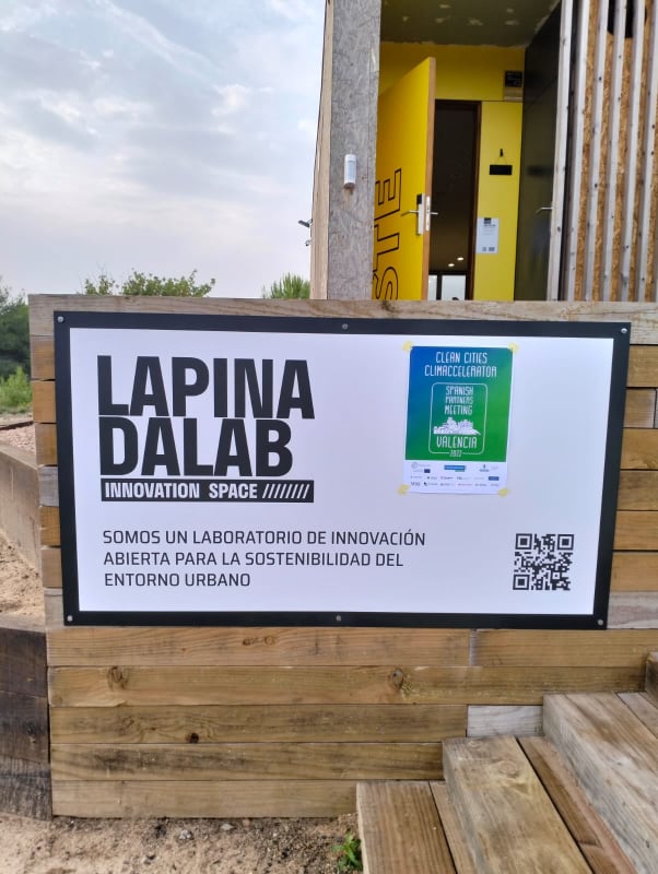 Col·lab tweet media