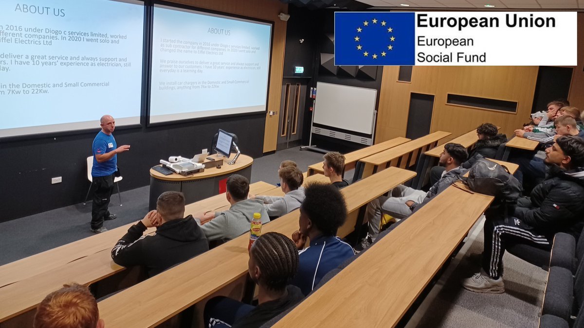 Last week some students at Langley College were lucky enough to enjoy a masterclass talk from Victor, director of Eiffel Electrics, who taught the students about EV charger installation, earthing systems, EV equipment and more. Thank you Eiffel Electrics for this inspiring talk.