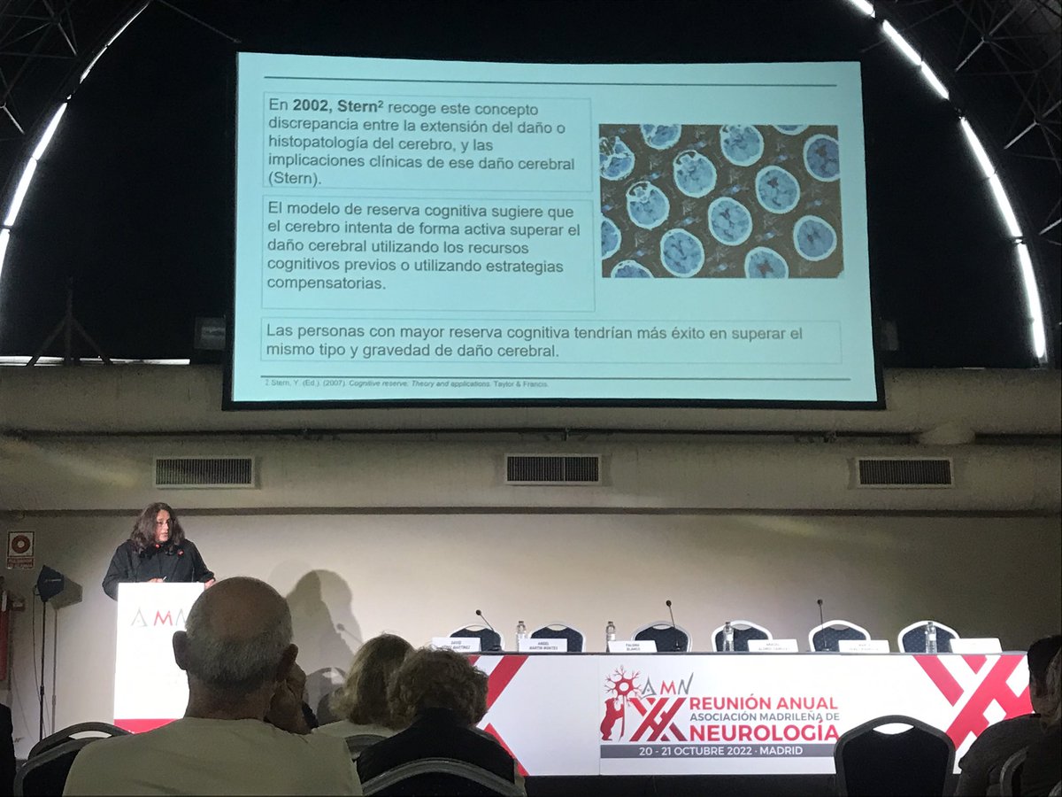 AMNneuromadrid's tweet photo. La reserva cognitiva es clave para responder a un #dañocerebral y es dinámica: podemos mejorarla y afrontar mejor los desafíos de la edad y la enfermedad, nos explica @fabiola1garcia 🤩 #20AMN, con ejemplos prácticos en #EsclerosisMúltiple y #deteriorocognitivo https://t.co/AvCqZFhmOl