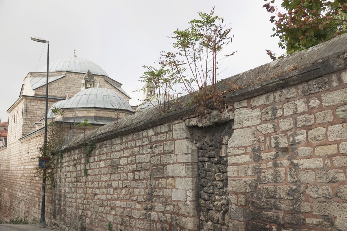 Ömer Güvercin on Twitter "Fatih Camii�nin cenaze kapısının dış Ömer Güvercin on Twitter "Fatih Camii�nin cenaze kapısının dış