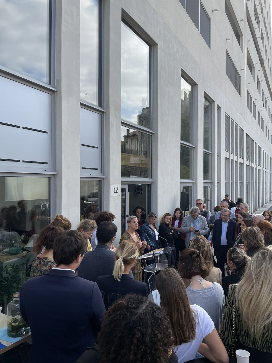 DelouisLaetitia's tweet photo. Inauguration d’un espace d’échanges et de partage #Le101
Ce lieu d’innovation sociale permettra de cuisiner comme à la maison!
La synergie des volontés de @nexity, @SolihaProvence et @bouilondeNoailles a permis de créer ce lieu d’accueil, d’écoute, et d’orientation sociale👏🏼🙏🏼 https://t.co/ySqFNIjPn6