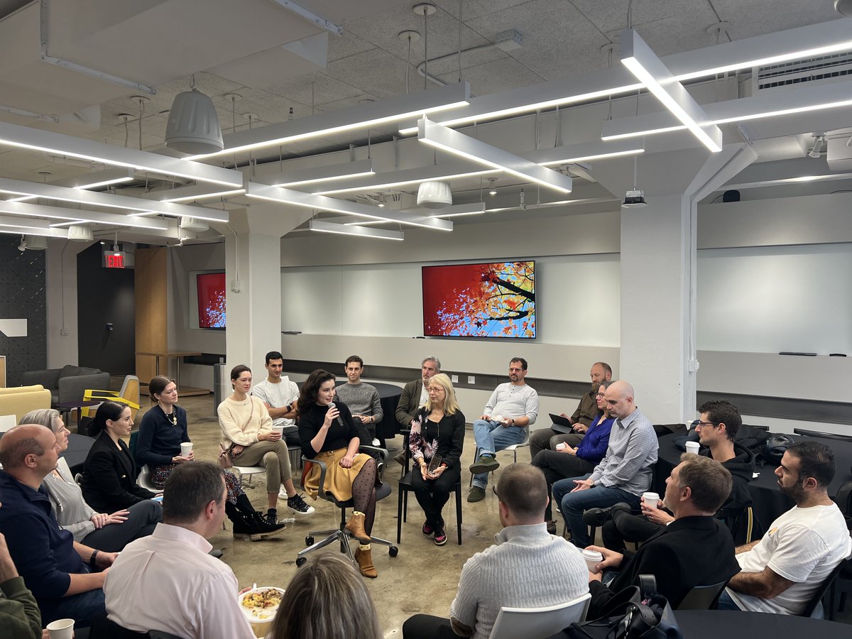 TwoSigmaVC's tweet photo. Mornings spent sharing ideas with forward-thinking tech founders are what we live for. Thank you to @LaurelTouby and @SupernodeVC for collaborating with us on hosting a Cereal Entrepreneurs breakfast at our NY HQ–we can’t wait for the next one. https://t.co/oZxEi1gvlE