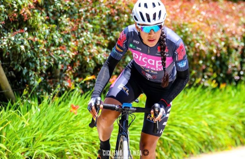 cagu27's tweet photo. La ciclista vallecaucana, Lorena Villada Valencia está en una clínica de #Medellín tiene varias lesiones. Un tractocamión mientras entrenaba la arrolló. Atentos! https://t.co/lRjnWU1Ldk