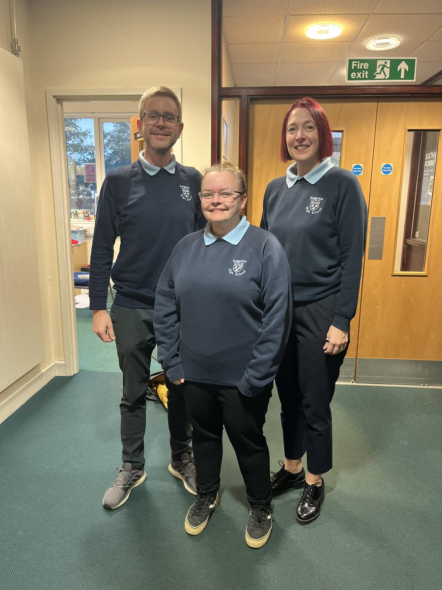 KHS6thForm tweet media