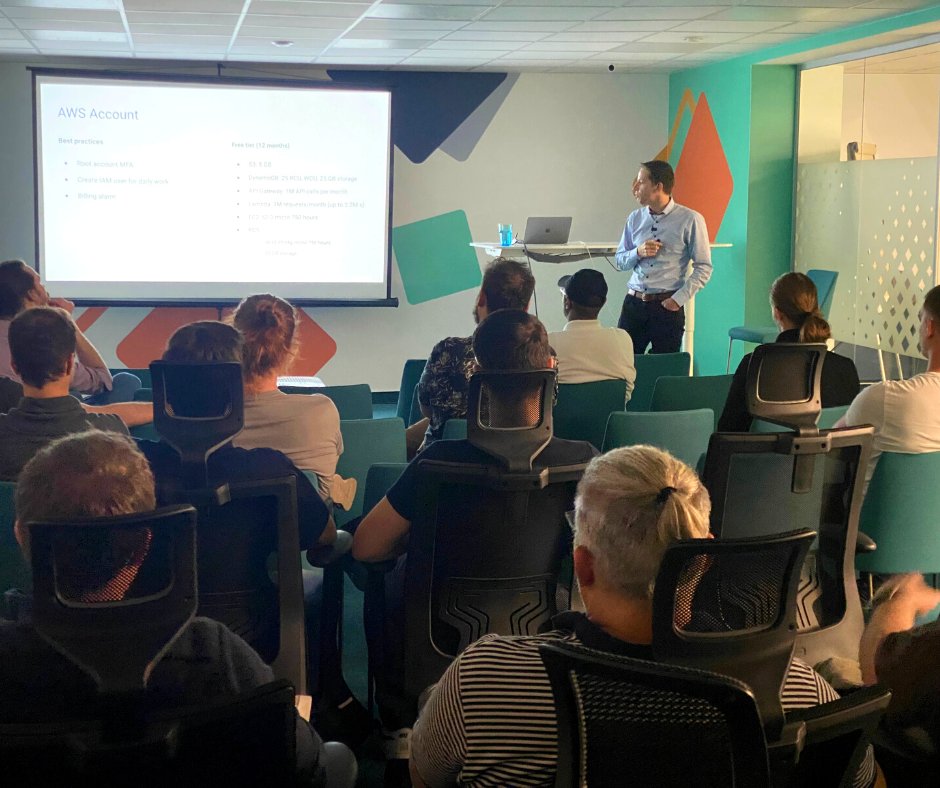 snapsoft_io's tweet photo. Last week we hosted our very first #AWS Meetup, where we gave an overview of the AWS serverless services and a workshop in which we built a WebSocket-based chat application that runs on a serverless stack. 💣

👉LinkedIn: https://t.co/I1NYflkKwf
👉Meetup: https://t.co/7HpWfBSfTV https://t.co/HqdKgetVRP