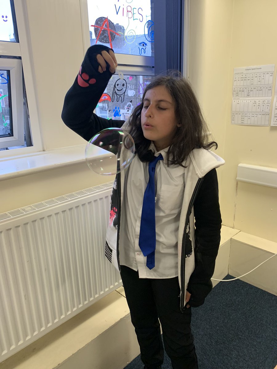 Magic bubbles today with a pupil @Head_CCA @Careers_CCA @DSL_CCA