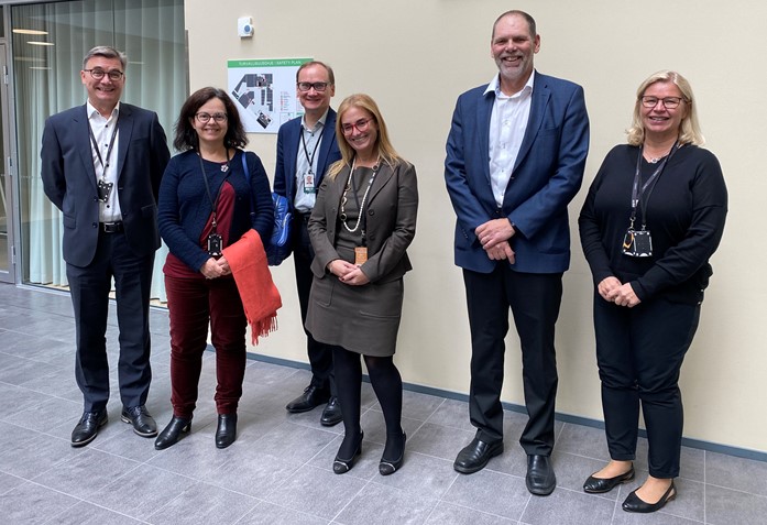 We had a great pleasure to host <a href="/MElenaScoppio/">Maria Elena Scoppio</a> from <a href="/EU_Taxud/">EU Tax & Customs 🇪🇺</a> in <a href="/TaxFinland/">TaxFinland</a> yesterday. We had fruitful discussions on ecosystems and digital transformation. Making compliance easier for taxpayers is a mutual goal for us.