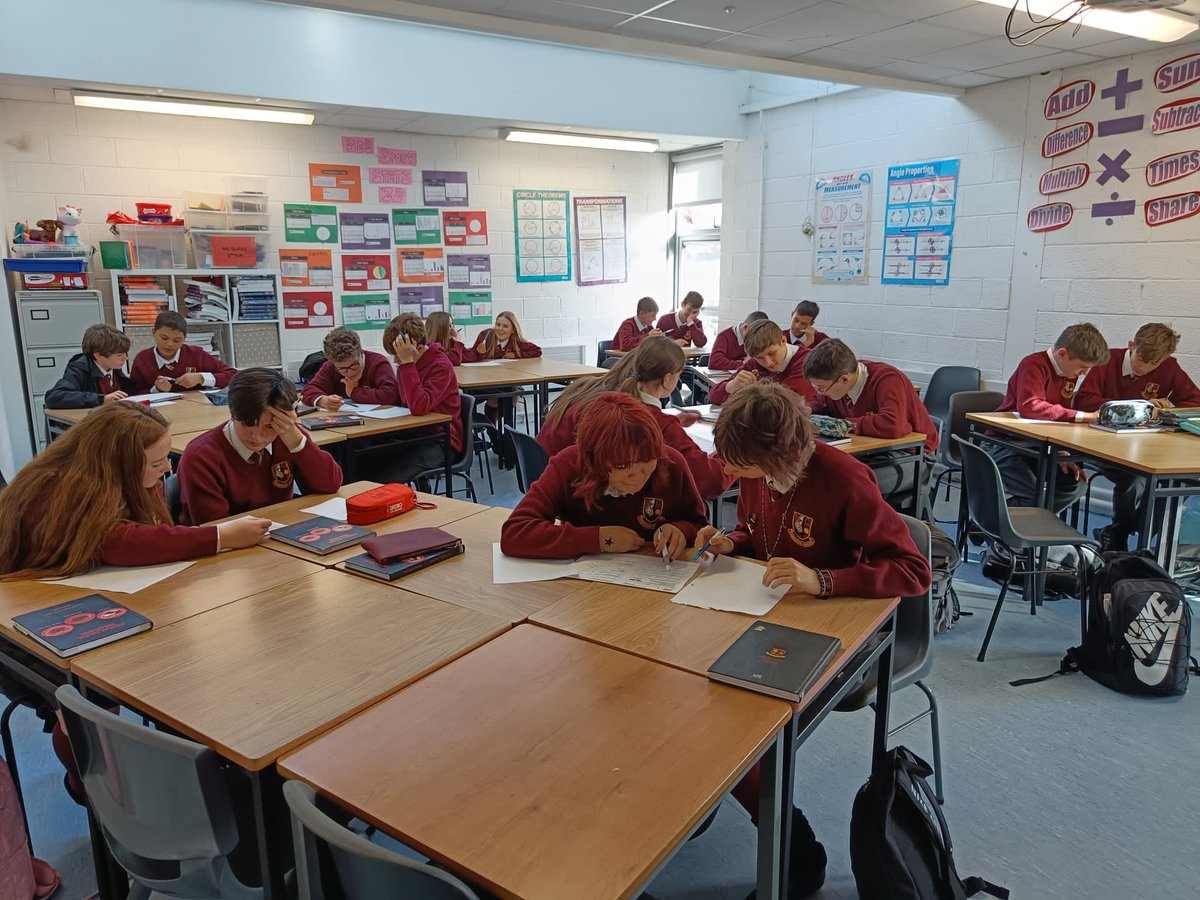 PSNeasain's tweet image. Mr Meehan and Ms Spellacy&apos;s second year maths classes putting their problem solving skills to the test in the Math Week Olympiad Challenge 2022! #díograis  #nocalculators #mathsweek2022