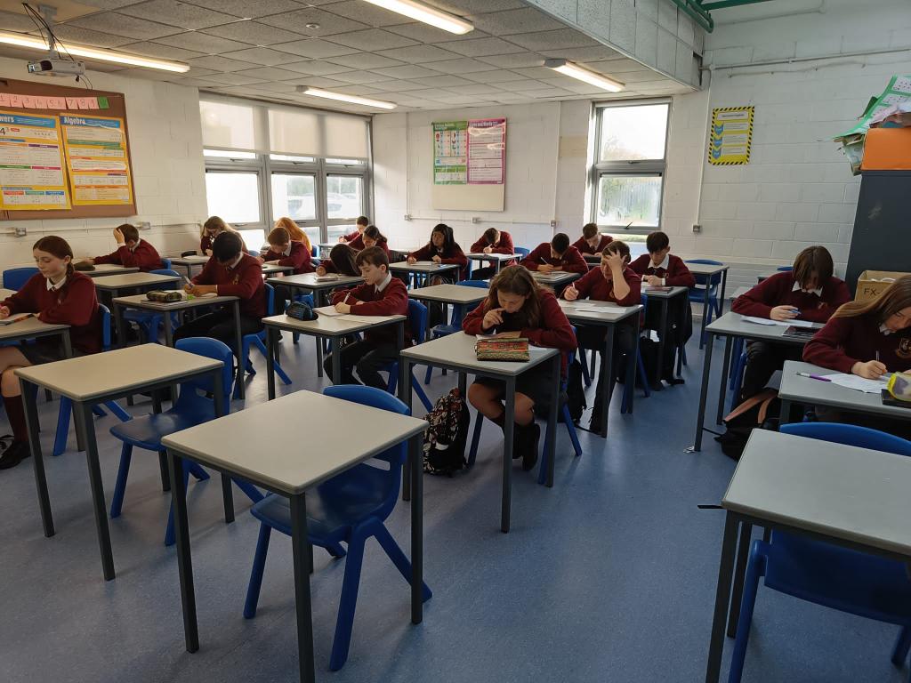PSNeasain's tweet image. Mr Meehan and Ms Spellacy&apos;s second year maths classes putting their problem solving skills to the test in the Math Week Olympiad Challenge 2022! #díograis  #nocalculators #mathsweek2022