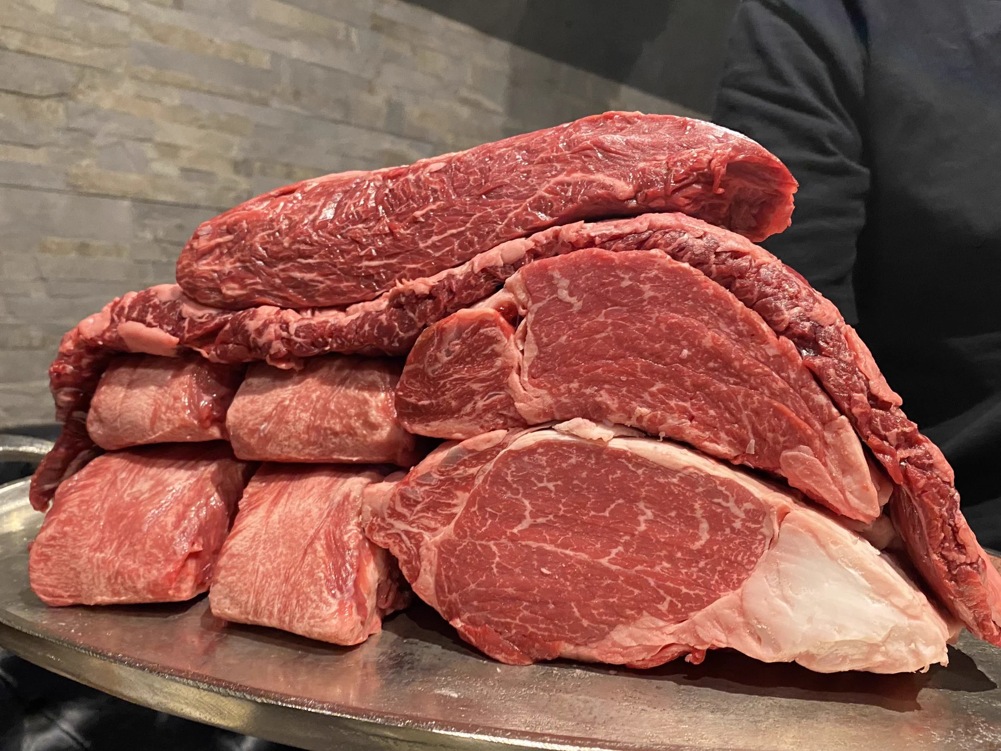 度を超えている！？どんぶり勘定すぎる焼肉屋。