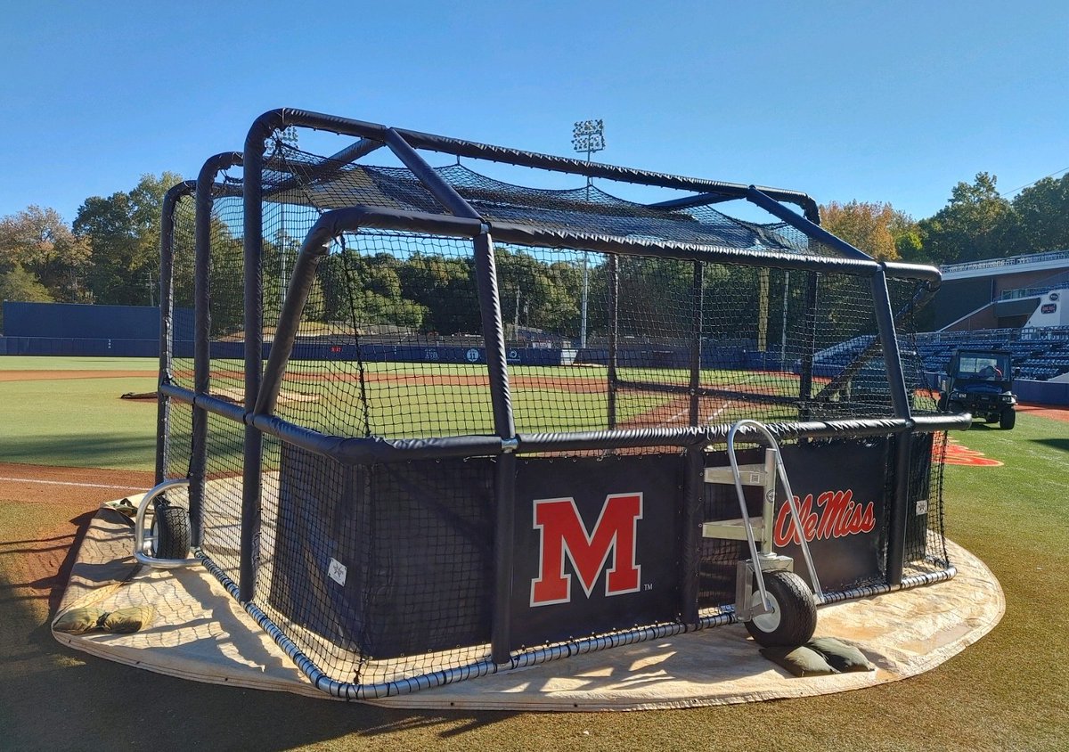 NettingPros's tweet photo. π’ IT'S TURTLE THURSDAY!!!
Check out the 2022 National Champions @OleMissBSB βΎ & their new @NettingPros Customized, Fully Padded, #BPTurtlePro with Digital Graphics π₯π₯.
#HottyToddy #RebsBSB
#NettingPros #NettingProsChat https://t.co/oCDzOhQp9U