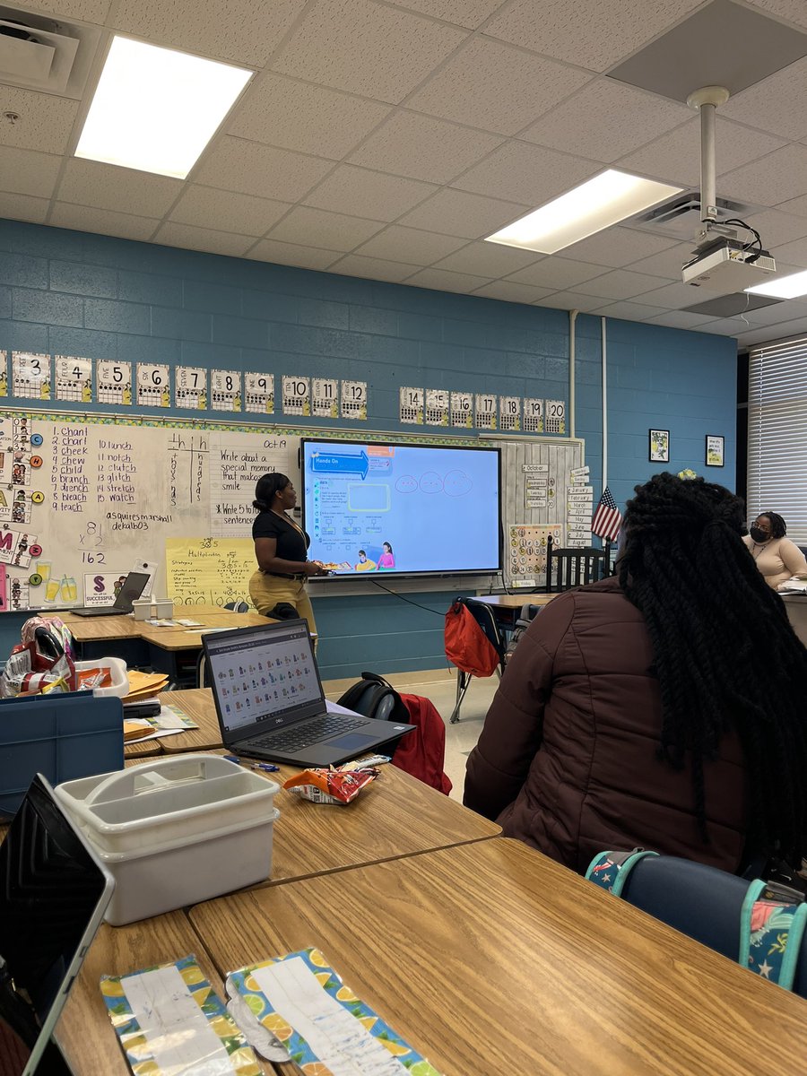 LatanyaRohan's tweet photo. @FlatRockES teachers model phonics, reading, and math mini lessons during collaborative planning and provide effective feedback. #buildingcapacity #tier1strong @DrTWeaver @DeKalbSchools https://t.co/NdxS3Rmu58