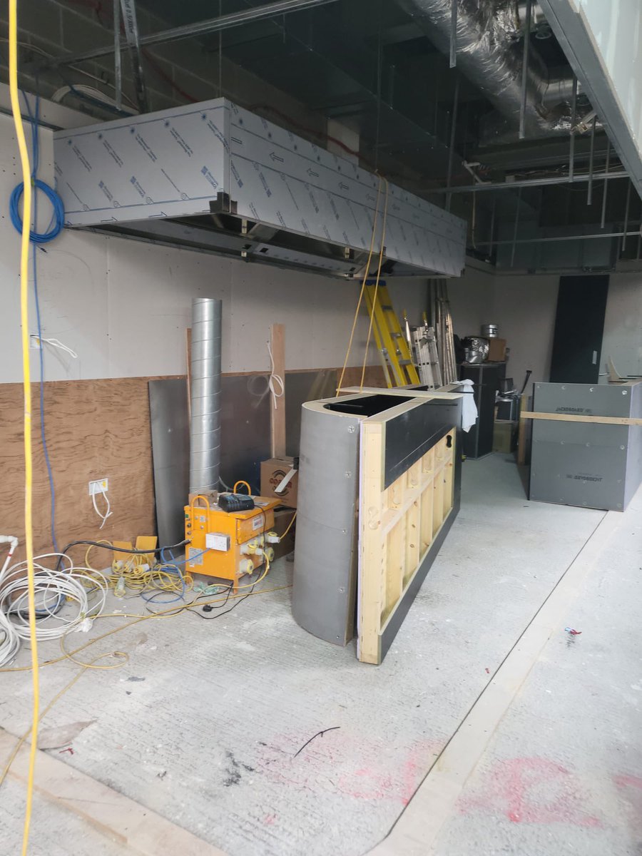 df20design's tweet photo. Some before and after snaps 📸           Need to get in touch? You can grab us easily at 01372 860 882!          #commercialkitchen https://t.co/8jTNsyvLLU
