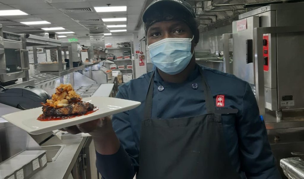 Derrobates's tweet photo. Happy international #chefday2022 to all chefs out there. 🧑‍🍳 
Keep up the good work 🙏🏾 https://t.co/zvrFt8Pppr