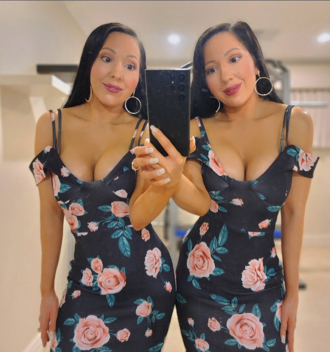 Two to Love 👭💙