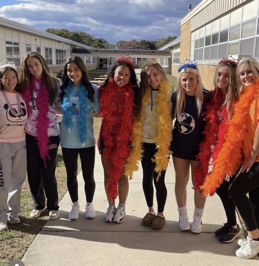 What a fabulous 🏑senior day!!! And a great 3-0 win      FEU🏑❤️💙🏑 <a href="/lacicoppola1/">laci</a> <a href="/maurasomers4/">Maura Somers</a> <a href="/SkylerRay2905/">Skyler</a> <a href="/brooke_r_22/">brooke</a> <a href="/j_hofffff/">jessie hoffmaster</a> <a href="/bspina0/">b</a> <a href="/samryan810/">sam ryan</a>  <a href="/easternviking/">Eastern Athletics & Activities</a>