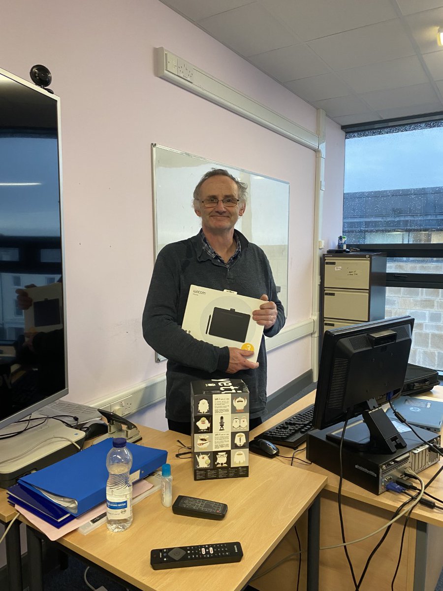 AshED_PD's tweet photo. Best of luck #FETEducator @CuffeL who received equipment to support his Maths project presented @KWETB Innovation Den during the #FETConnect Conference!
Alternative modes of presentation, asynch accommodations for Ls using digitally enhanced & blended approaches guided by UDL. https://t.co/xqu8TrSjFb