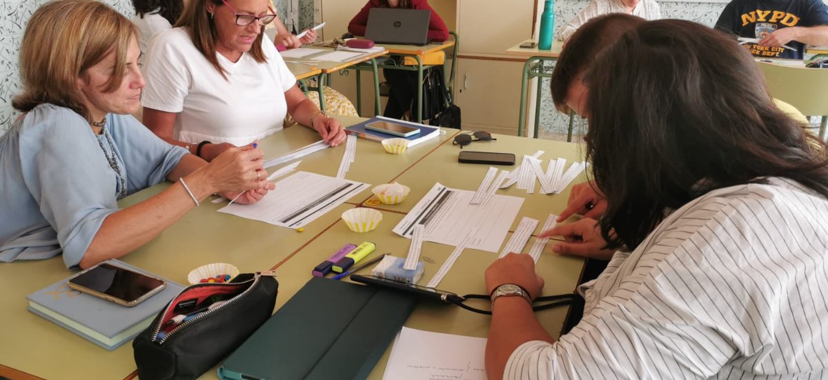 EIMConsultores's tweet photo. Uno de los aspectos que más preocupa a Equipos #Directivos y #Docentes es la 🫣evaluación por competencias. Sistematizar este proceso de evaluación, no en las programaciones, sino diseñar un plan de trabajo propio para incorporarla en distintas situaciones de aprendizaje.🙏 https://t.co/vuK3QyRyr0