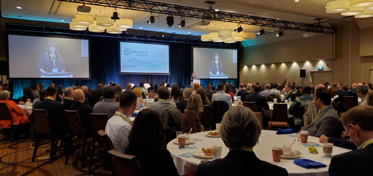 GrosMorneInn's tweet photo. As a boutique-style, eco-Inn we are happy to be in St. John's at the @econextNL conference to network with the green energy leaders in Newfoundland and Labrador. Taking strides to become a true circular business opertion is essential to us @NLtweets @CircularLeaders #bethechange https://t.co/uCnXBooRul