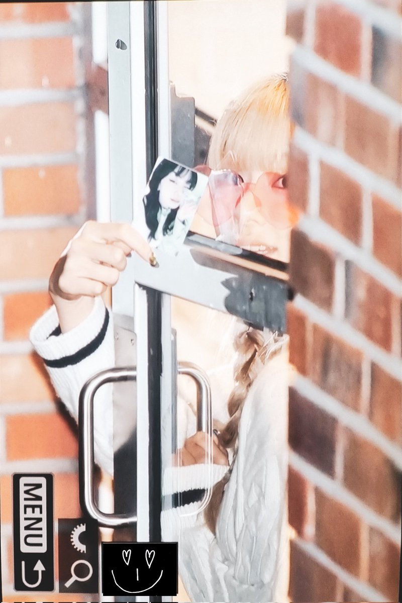 SnowBIossom_'s tweet photo. 221020 #채영🍓   

😍

#트와이스 #TWICE
#CHAEYOUNG https://t.co/O3SX26S4e4