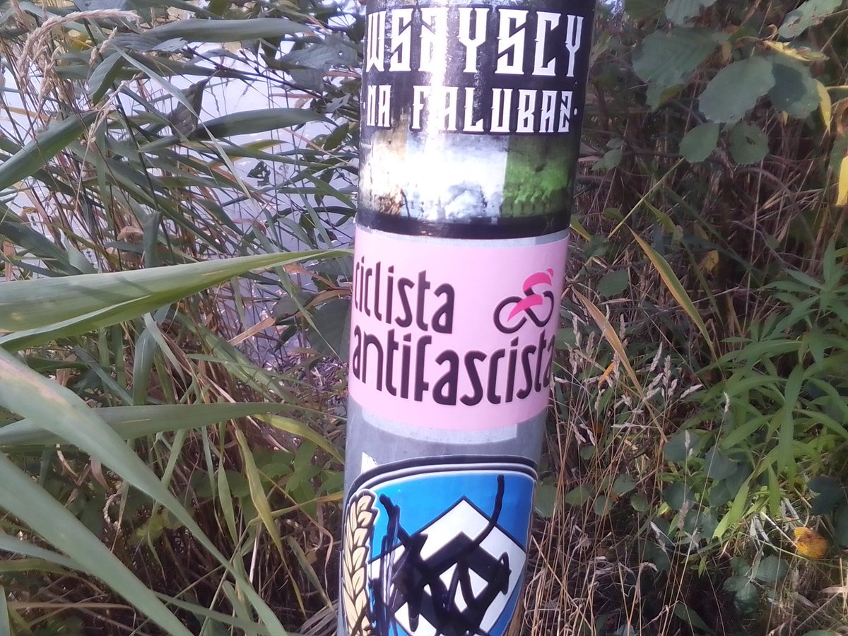 Kleine Ausfahrt und dabei Hausrunde verschönert♥️ danke <a href="/waltersamuel45/">Maximilian</a> #ciclistaantifascista