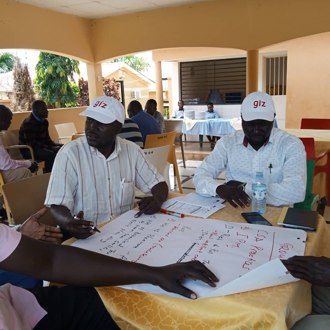 giz_uganda's tweet photo. "Extension services contribute greatly to farmers' uptake of good agronomical practices" 
 
Agriculture extension staff from Kitgum, Amolatar &amp; Oyam training on Climate Smart Agriculture. 
This under ProCSA, part of GIZ's Rural Development programme funded by @EUinUG &amp; @BMZ_Bund https://t.co/871CJ85v8B