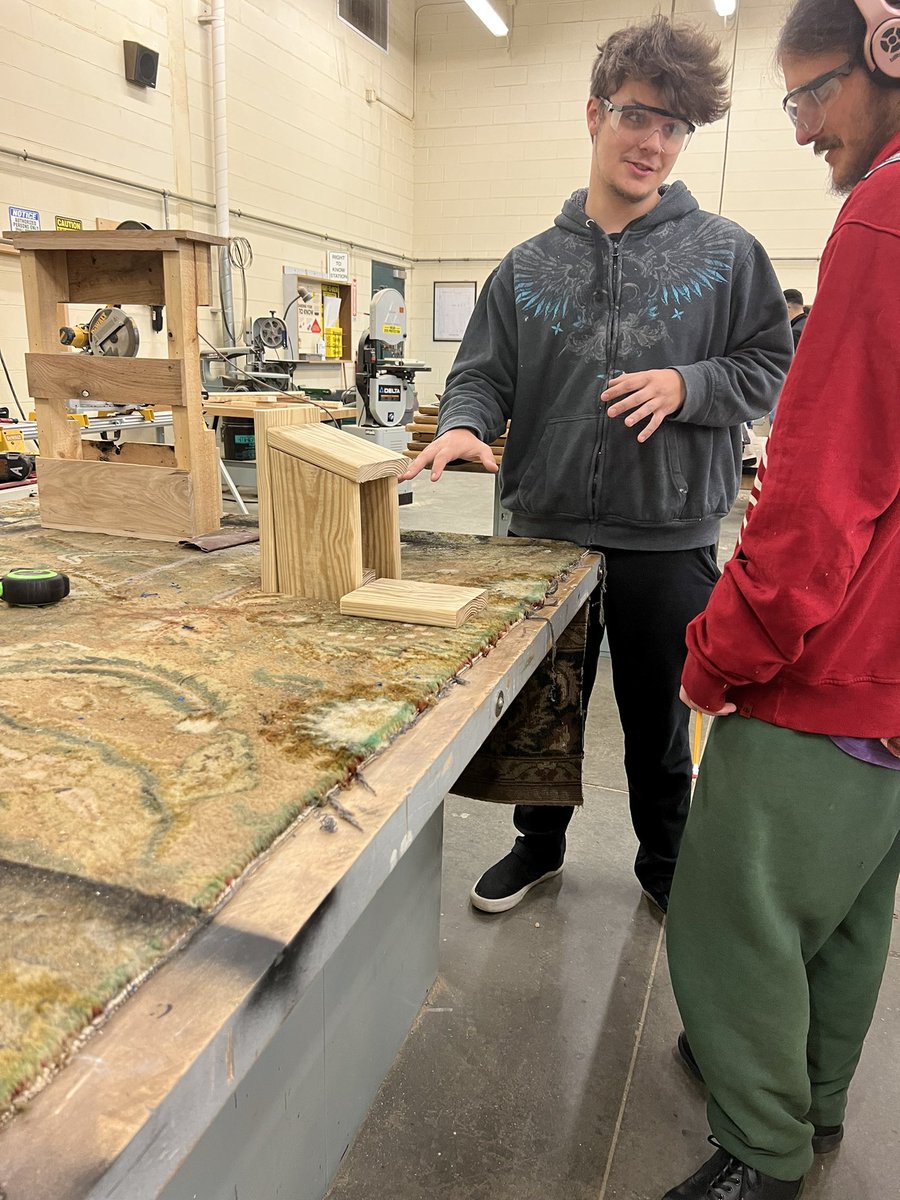 Sarah Lewis tweet media