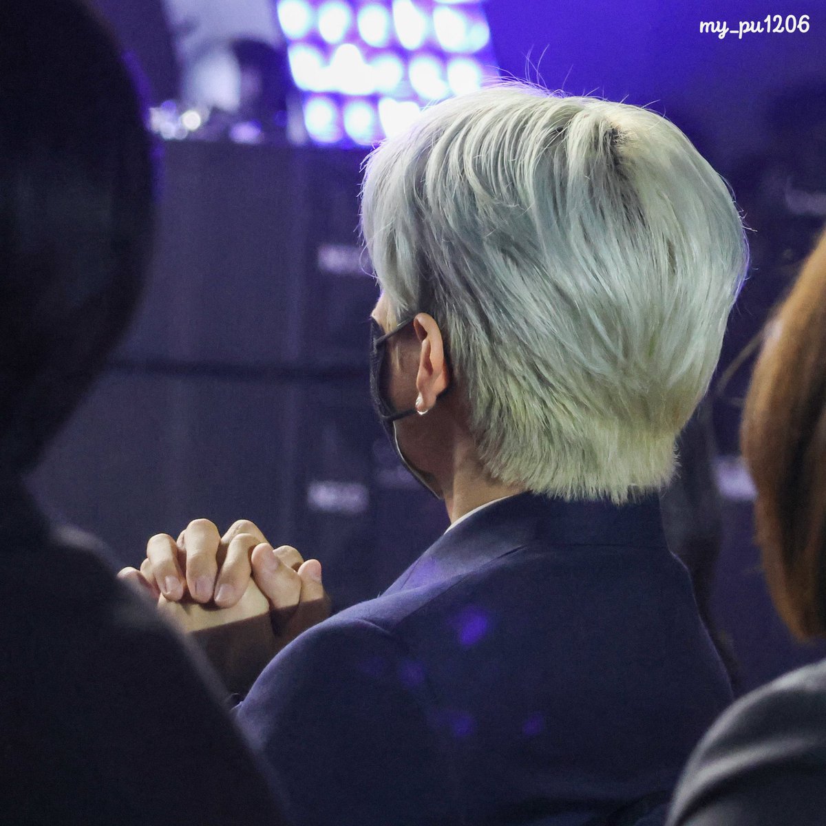 Module1028's tweet image. 오랜 시간이 지나도 
변하지 않는 것이 존재하길 바랄 뿐