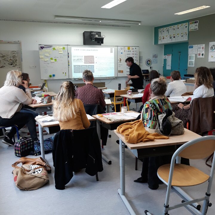 Journée de formation sur les valeurs de la République pour les enseignantes des écoles de Géville, Apremont la Forêt, Saint Maurice et Vigneulles les Hattonchatel. Apports et réflexions autour de la laïcité. <a href="/DSDEN55/">DSDEN55</a>