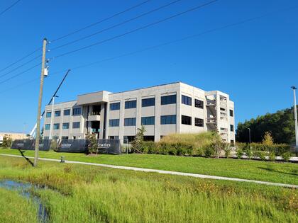 PascoEDC's tweet image. Speculative space is crucial when businesses are looking for a new location since speed to market is key. 54 Crossings is a 120,000 square foot Class A spec building which is utilizing a loan program funded in part by Penny for Pasco. #PennyforPasco #PascoProud