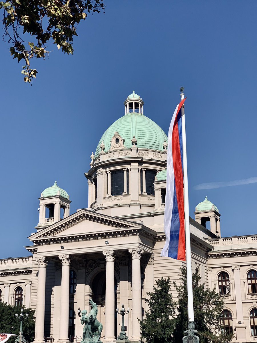 StrankaNarodna's tweet photo. Dok se spremam za sednice u Skupštini, mislim na sve vas koje sam sretao putujući kroz Srbiju.. 

Pitam se da li ste razočarani i obeshrabreni zbog okolnosti u kojima živimo. Ako jeste, razumem vas, i biću iskren, i ja sam ponekad. Ipak, ovo je vreme za preuzimanje odgovornosti. https://t.co/uhmgAxs8by