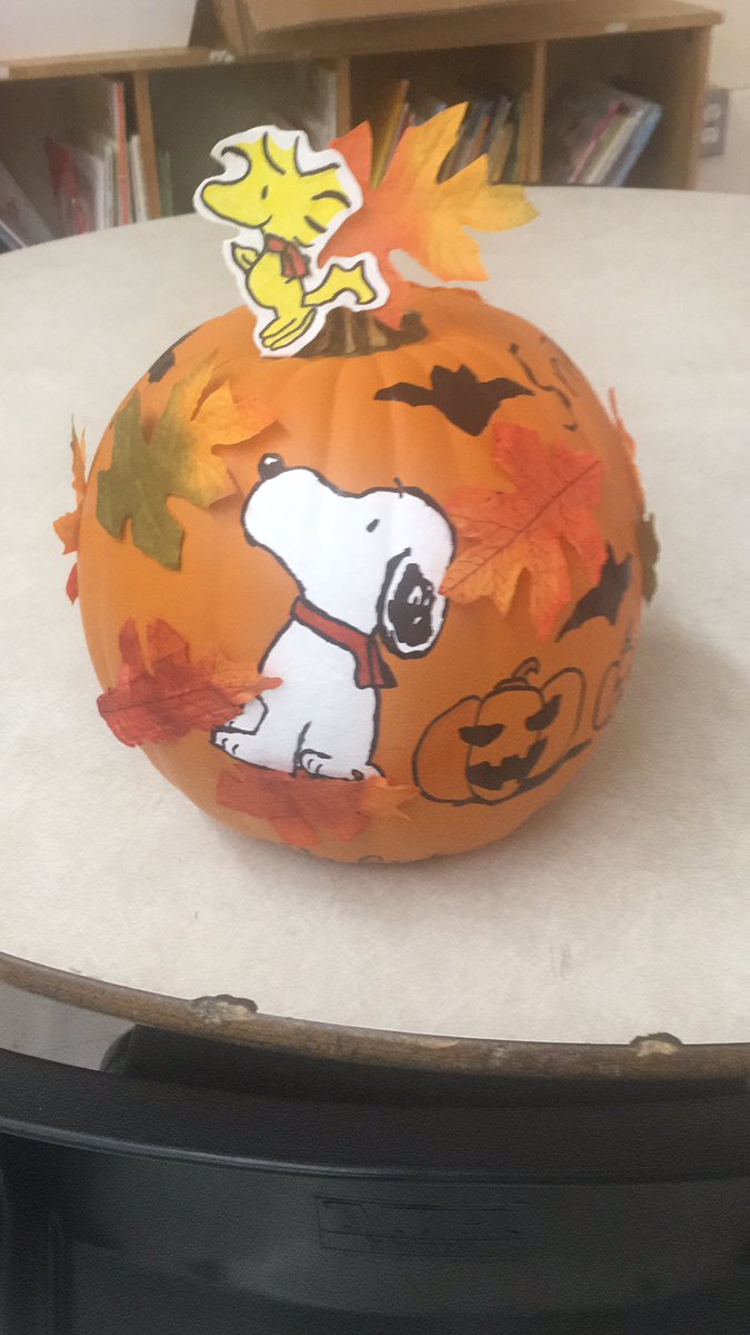 Storybook Pumpkins are arriving in the library this morning! Our students are so talented!