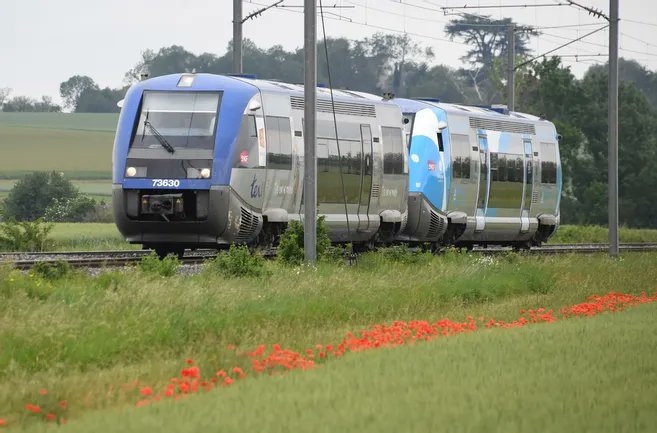 montagnethiers's tweet photo. Quel avenir pour le #rail entre #ClermontFerrand (#PuydeDôme) et #SaintEtienne (#oire) ? Premiers éléments de réponse #SNCF #auvergnerhalpes
➡️https://t.co/GLgj91gmX4 https://t.co/Ih3seV4ZEz