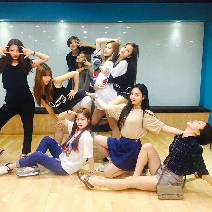 _rhicess's tweet photo. Happy 7th debut anniversary, my loves!<3

#TWICE_7TH_ANNIVERSARY   
#트와이스와_원스의_소중한7년
#7YearsWith9WICE #TWICE
#ONCE  @JYPETWICE @JYPETWICE_JAPAN https://t.co/1FFWa3hJFI