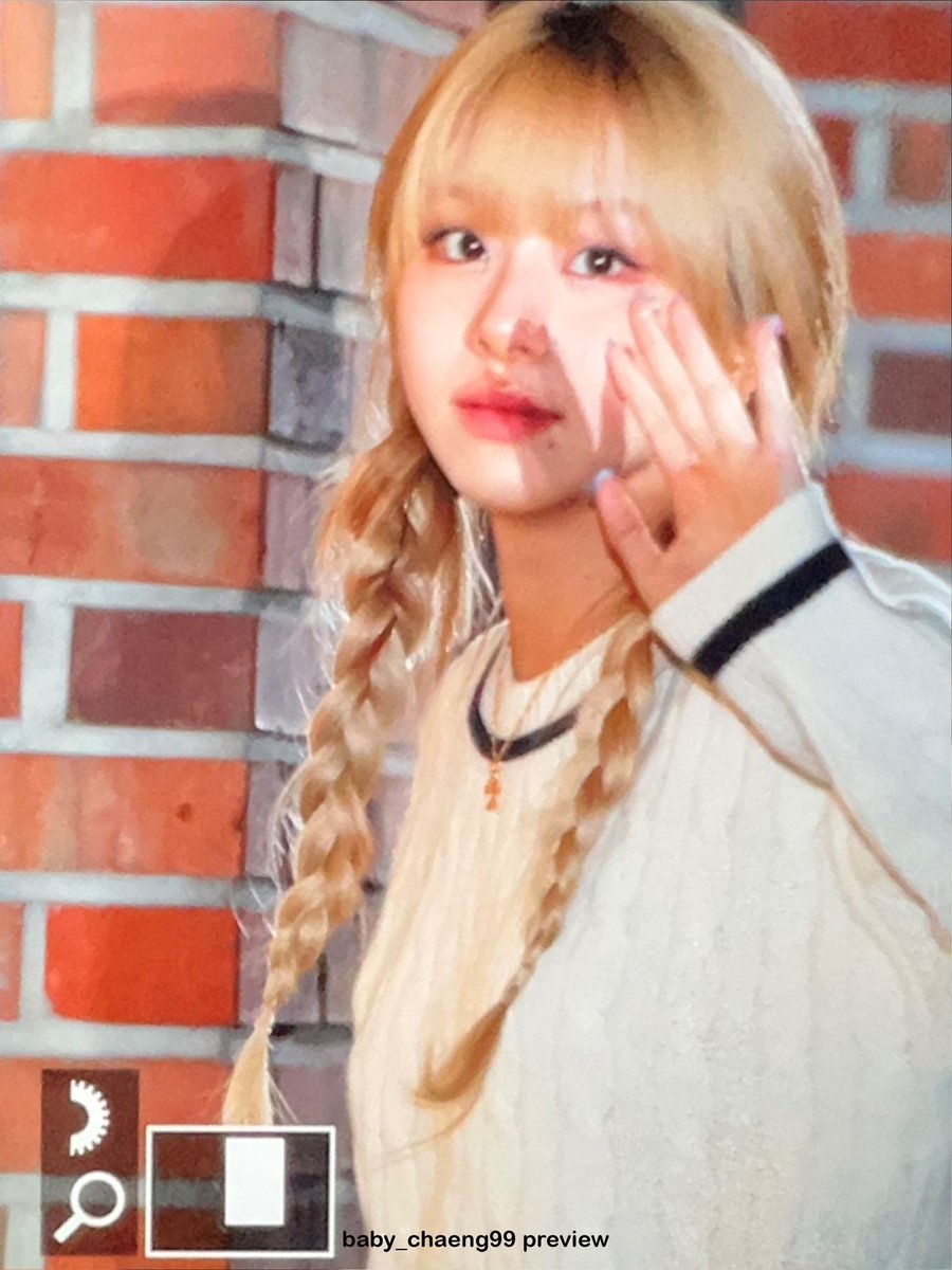 baby_chaeng99's tweet photo. 🍓딸기공주님🍓챙이🍓
221020

채영아💕
7주년 브이공주✌️

#트와이스       #twice       #채영 #chaeyoung #チェヨン #preview https://t.co/TeBX8y4ZMl