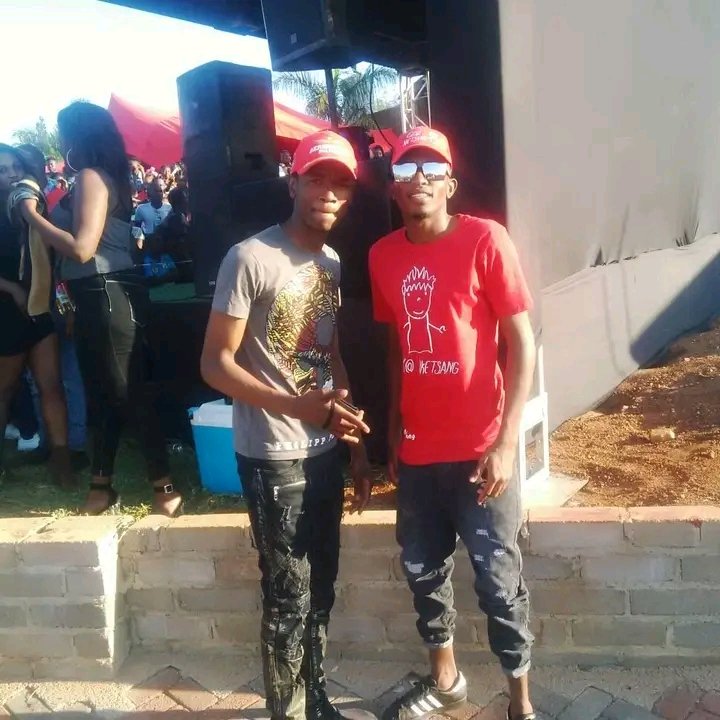 <a href="/BenzaPrince/">PrinceBenza_Official Account</a>
Mkhodzi Waka , As I Reminisce 

Kego Botšitše Gore Otloba Great About Five Years Ago , I Know A Diamond When I Put My Eyes On One ,Congratulations Brotherman  🔥🔥⚡⚡

#SummerFever 
#1stAnnualSummerFever