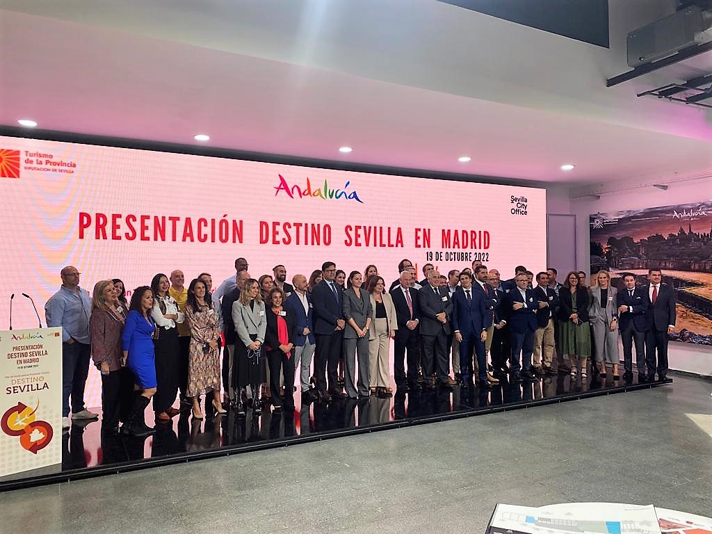 prodetur's tweet photo. Más de un centenar de empresas sevillanas participan en los encuentros profesionales y comerciales de la II Semana de Sevilla en Madrid. https://t.co/6qCu9eSRnk @DIPUSEVI, @SaboresSevilla, @andalucianet, @Ayto_Sevilla, @aseturismo, @Hotels_Sevilla, @HosteleriaSev, #AEVISE https://t.co/tvDK5nADUy