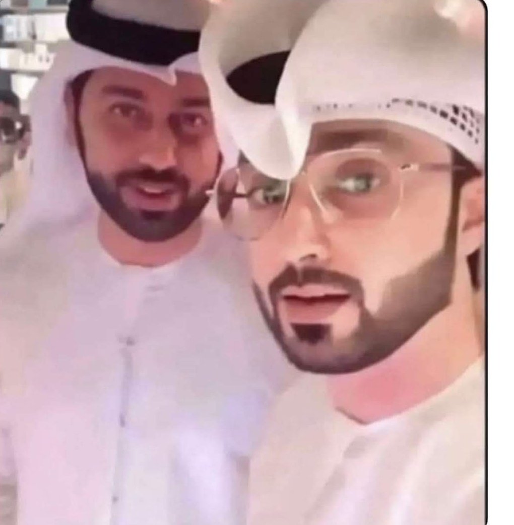 اذا نزل راسه يصبلك قهوة
