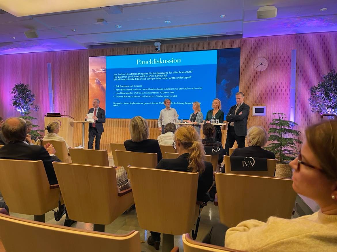 FaugertCo's tweet photo. Tidigare i veckan deltog vi på ett högnivåseminarium arrangerat av @IVA1919. Flera av Sveriges främsta klimat- och miljöforskare deltog tillsammans med myndighetschefer och näringslivsrepresentanter. 

@TechnopolisGrp 
#Hållbarhet #Energi #Utveckling https://t.co/aixvaJhzDY