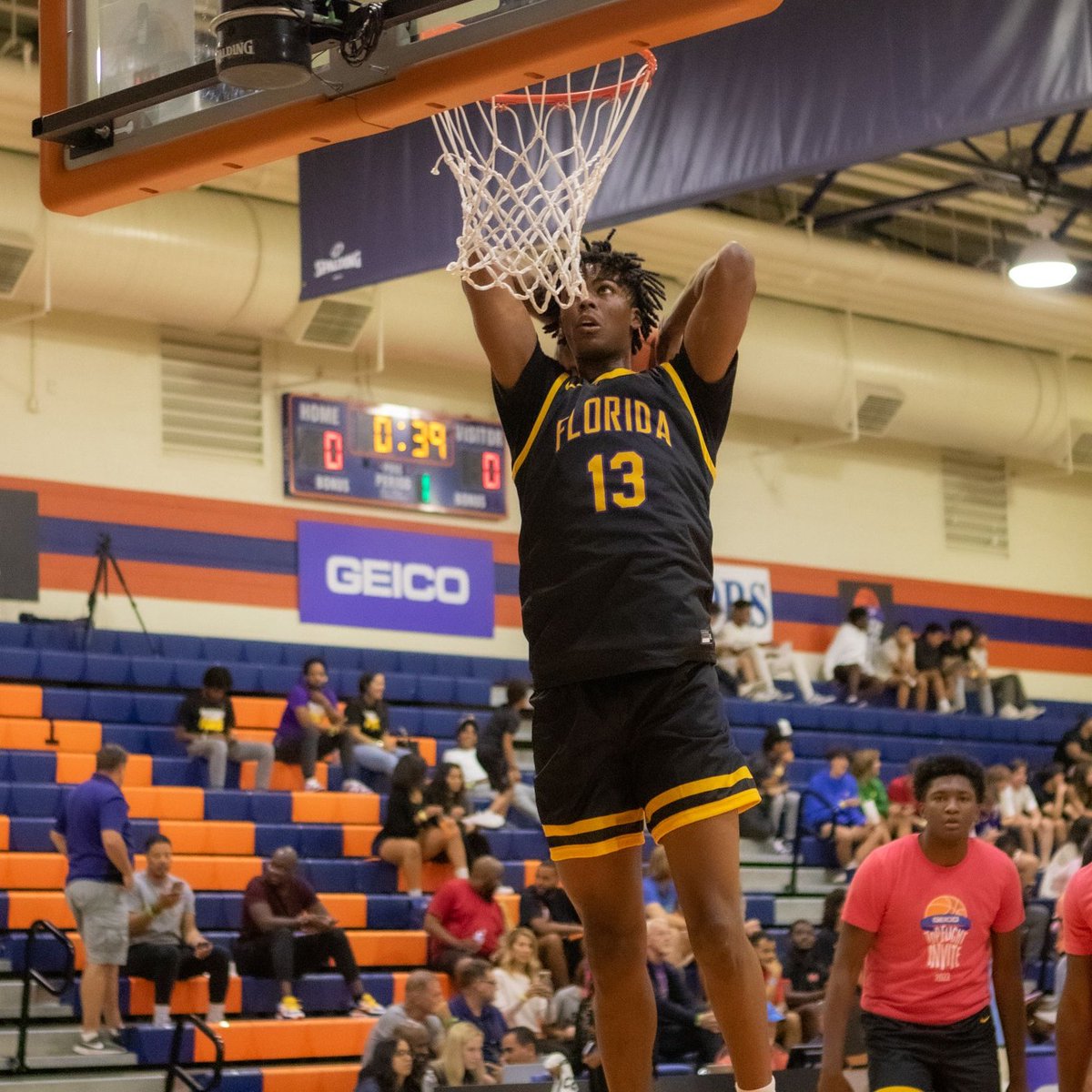 Sean Stewart's performance was one of the biggest take-aways from the @brdrleague. Trademark power, athleticism, rebounding & defensive impact + improved shooting (especially in mid-range) & sheer leadership in the finals. 📸 @griffgreenberg Story: 247sports.com/LongFormArticl…