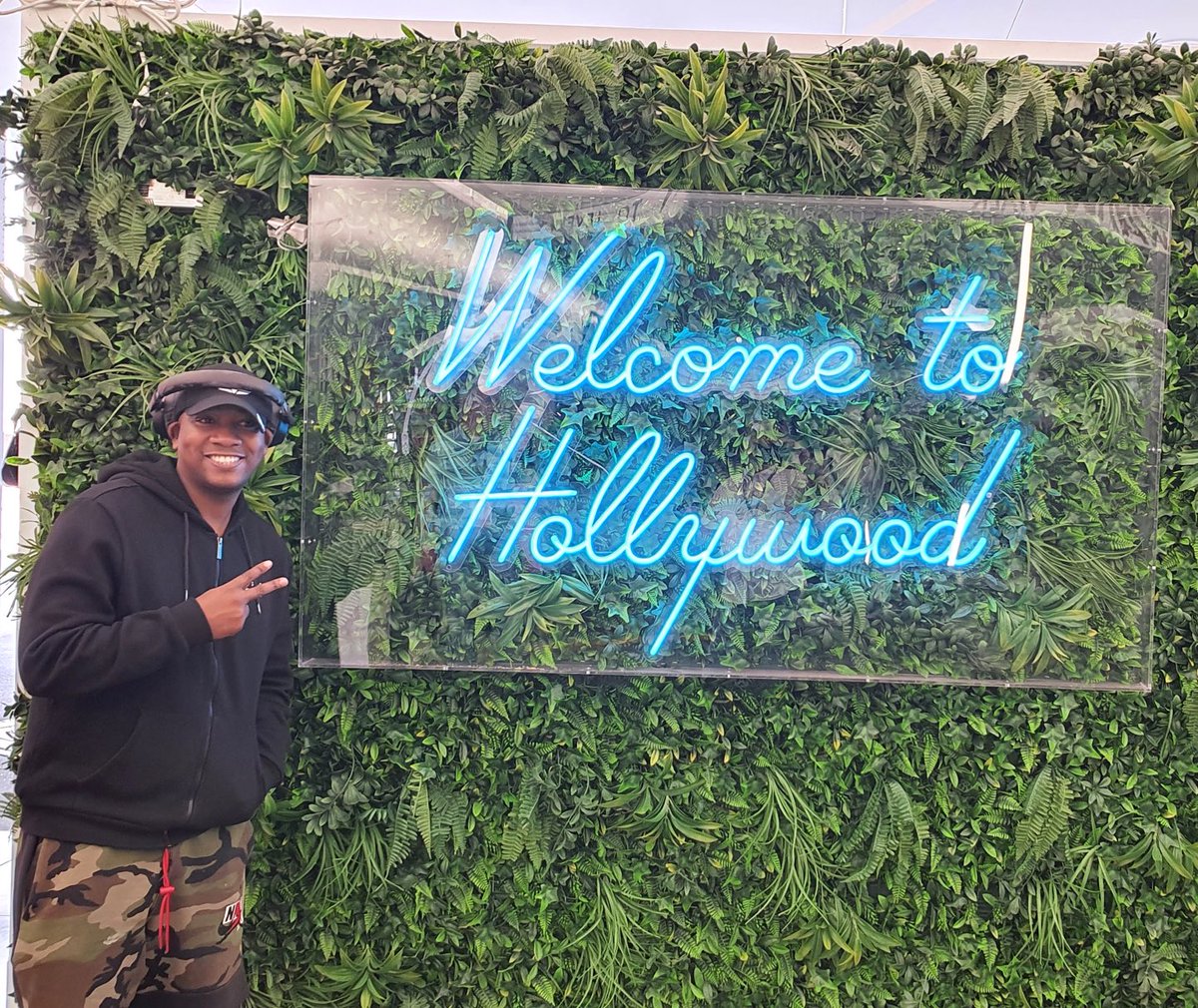 deejaykyos's tweet photo. #tbt DJ Kyos somewhere out there.
#hollywood #model #travel #travelling #tour #tourist #music #musician #tlcchinesethreatre #chinesetheatre #redcapert #dj #producer #author #walkoffame #Artists #losangeles #california #unitedstates #usa #holidays #dolbytheatre #shotleft  #pics https://t.co/umKereHrSJ