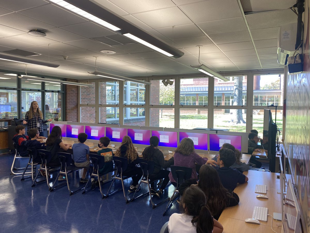 QRS_Marty's tweet photo. Thank you @qrcarroll for inviting us back into the computer lab!#qrspride https://t.co/CjmymDIvL7