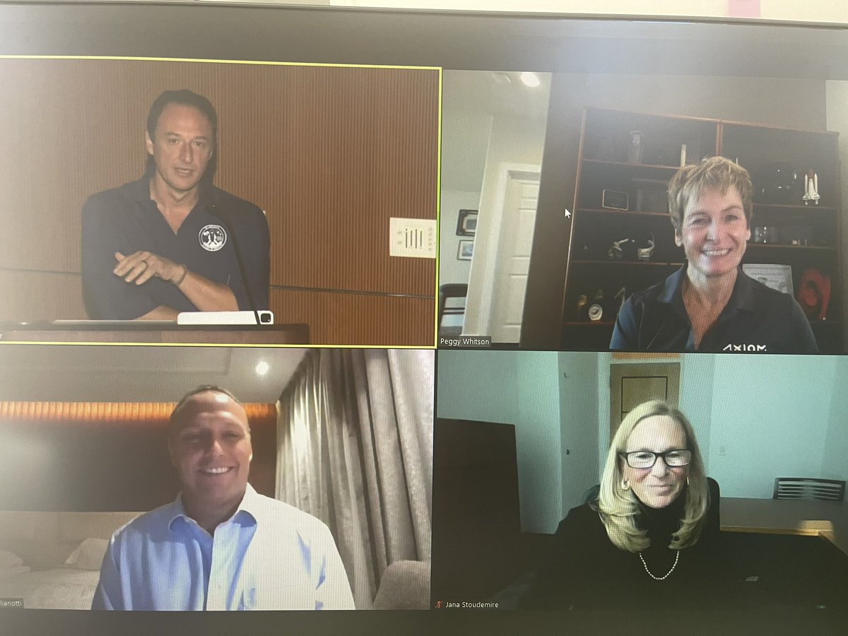 pinar_mesci's tweet photo. One of a kind of a symposium! Feeling thankful that I get to work with both sides! @MarcGiulianotti @jmc132010 @AstroPeggy @UCSDHealth @UCSanDiego #muotrilab https://t.co/DFZ6259BWf