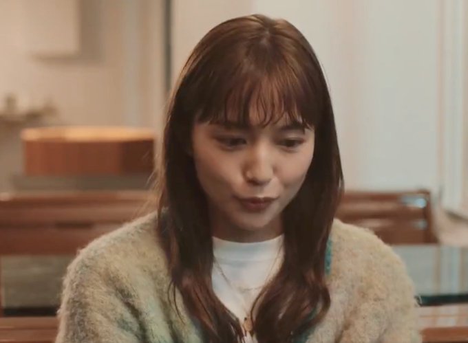 正規逆輸入品】 川口春奈 着用 デザインステッチゆるニット