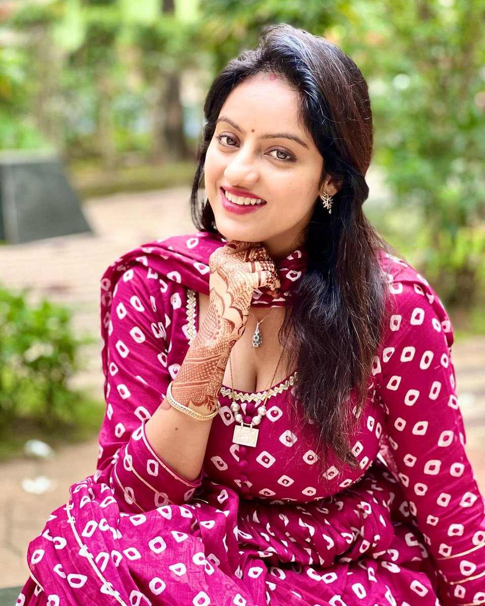 akshu_akshithaa's tweet photo. #DeepikaSingh full packed packet 🍼🥵🔥

#Deepikasinghhot #Deepikasingh https://t.co/ZV7IKwVAL9
