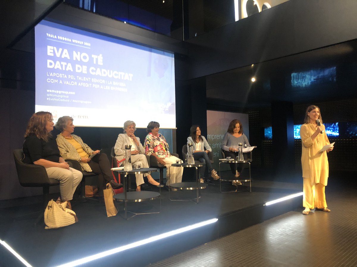 xiket4's tweet photo. Comença la taula rodona de #WomUpGroup #EvaNoTeDataDeCaducitat a @RocaBcnGallery amb
@Sylvanam68 #IsabelGarcíaBaños @STudur @lartazco 
#EulaliaArmengolAbril 
Modera @maremotown 
 #ActingToGrow #EvaNoCaduca https://t.co/pVKn9yrenL